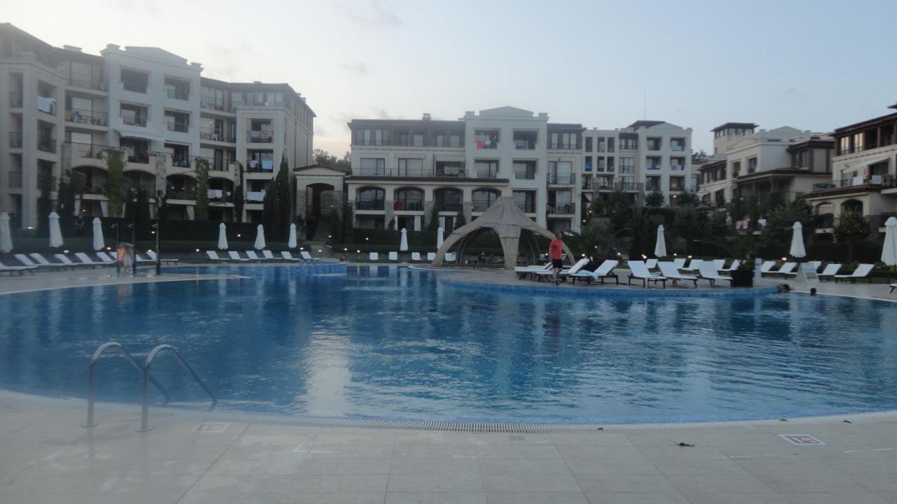 Apartment In Green Beach Resort Kavatsi Sozopol Esterno foto