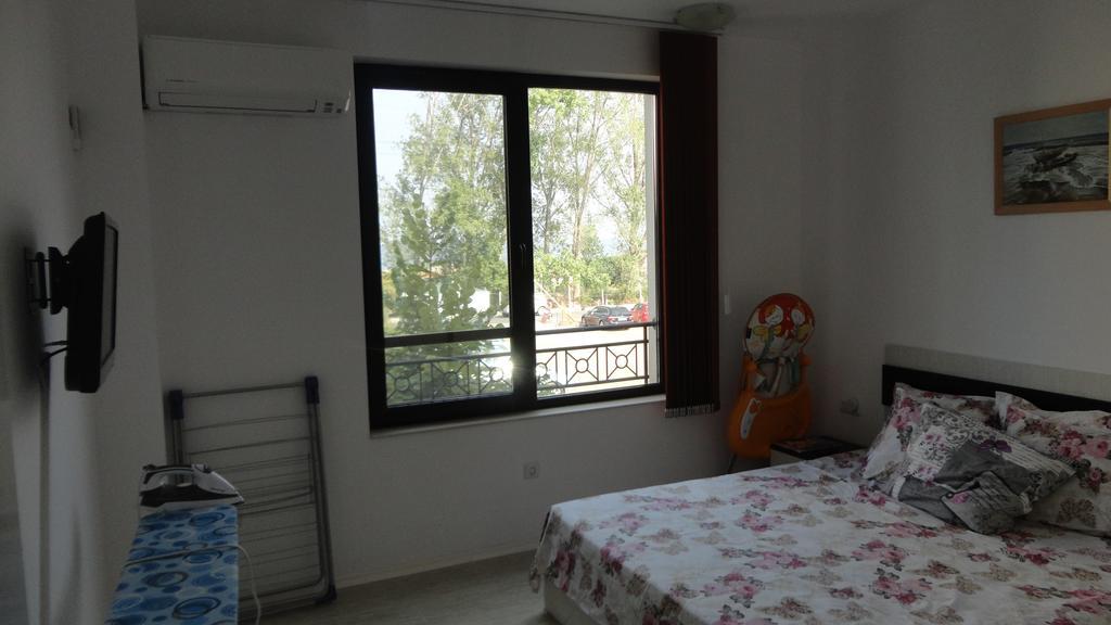 Apartment In Green Beach Resort Kavatsi Sozopol Esterno foto